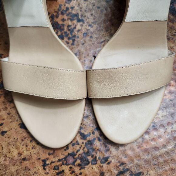 Chloe Sz. 9.5 Stacked-Heel Ankle-Wrap Sandal in Teak/Apricot Quite Luxury - Picture 10 of 17